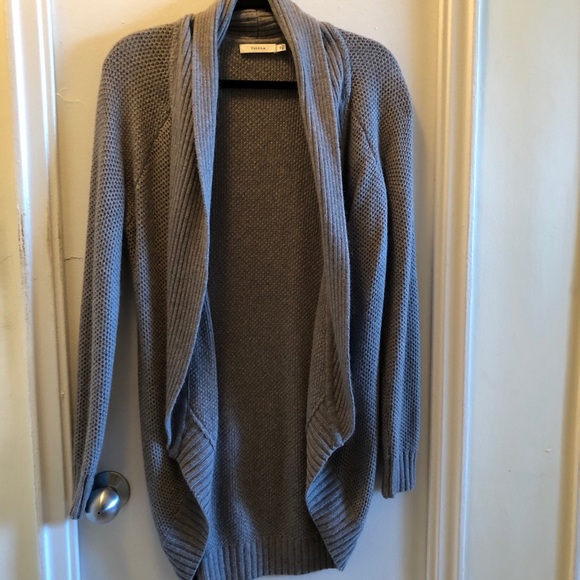 Aritzia Talula Gray Cardigan Sweater - Picture 4 of 7